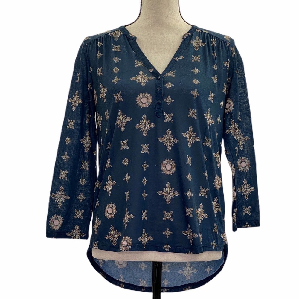 H&m High Low Quarter Button  Printed Blouse Small